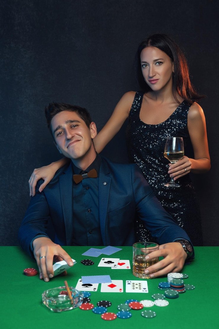 Antarmuka meja poker langsung platform viking toto dengan statistik pemain real-time